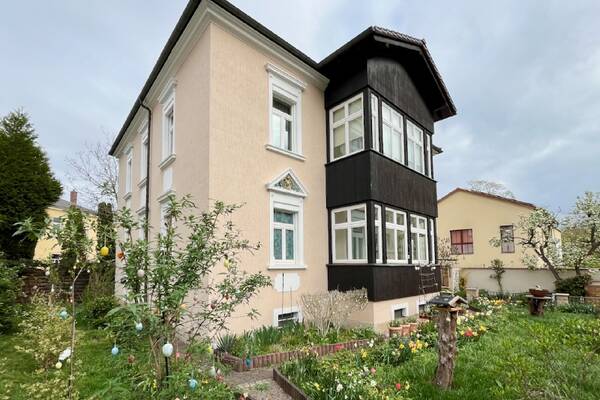 Charmant wohnen mit Veranda ... nahe der Elbe!