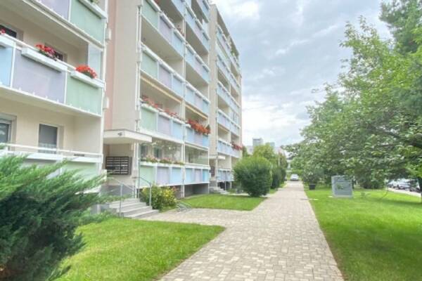 Gut geschnittene Dreizimmerwohnung mit Balkon in gepflegter Lage!