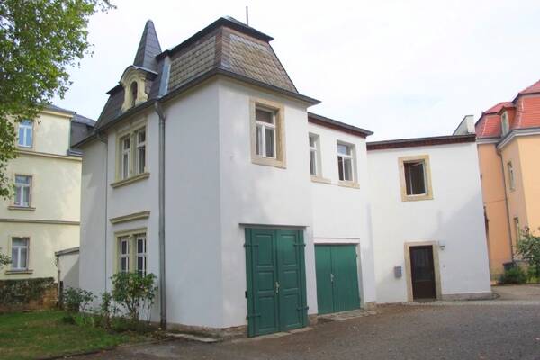 M&ouml;bliertes Hinterhaus f&uuml;r Studenten-WG!