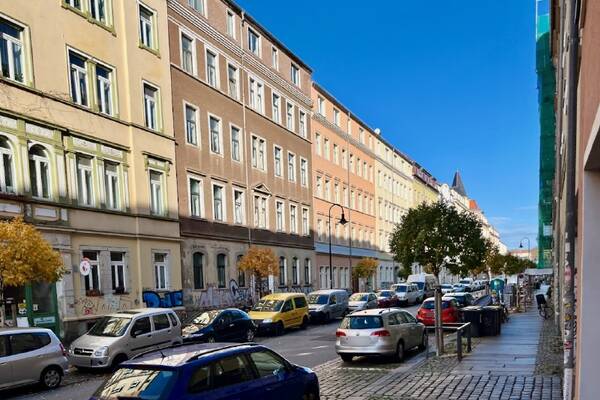 Neu saniert im Hechtviertel - Tageslichtbad mit Wanne & Dusche!