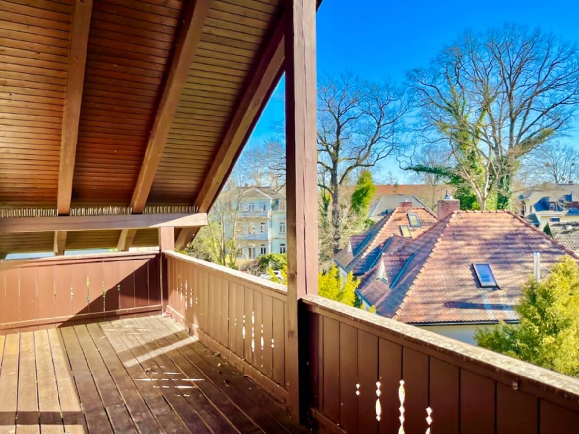 gro&szlig;er S&uuml;d-Balkon