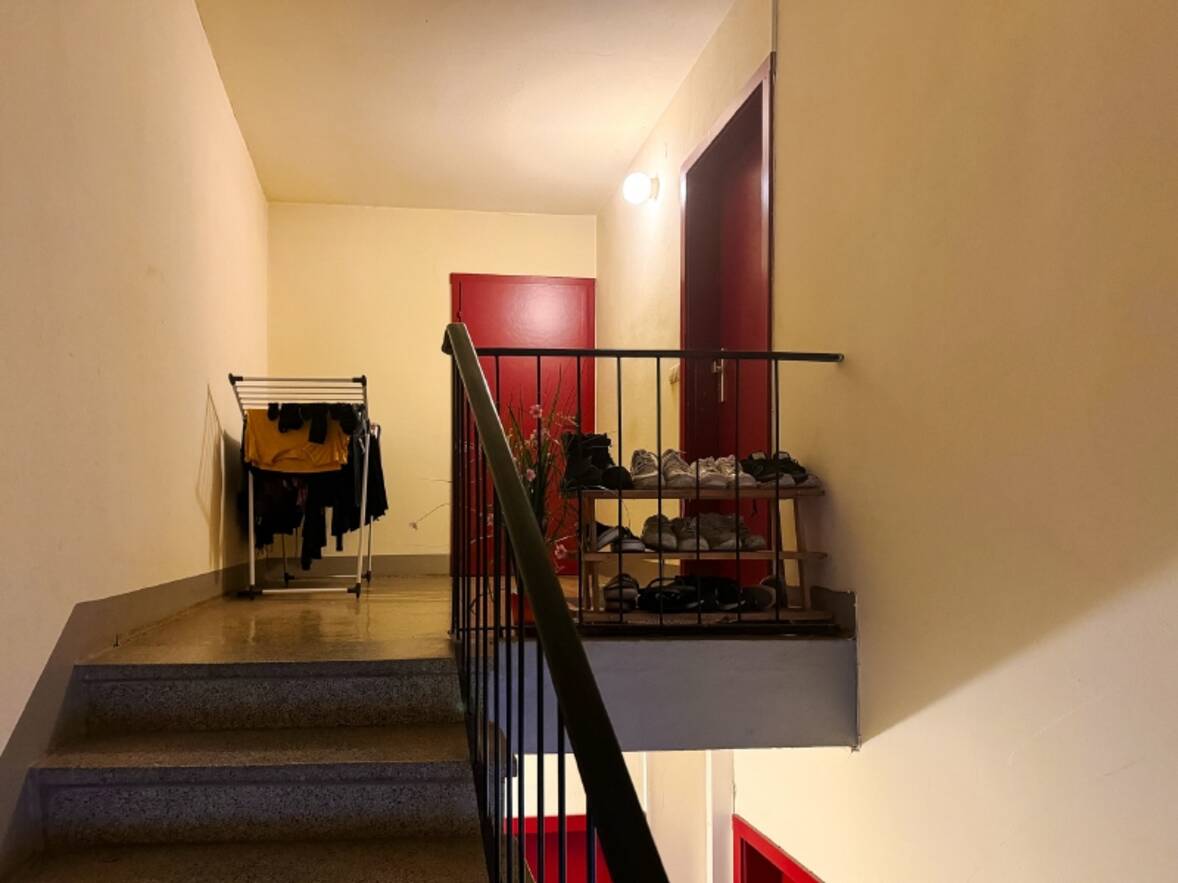 Haus links Treppenhaus (4)