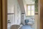 Haus rechts Bad im DG