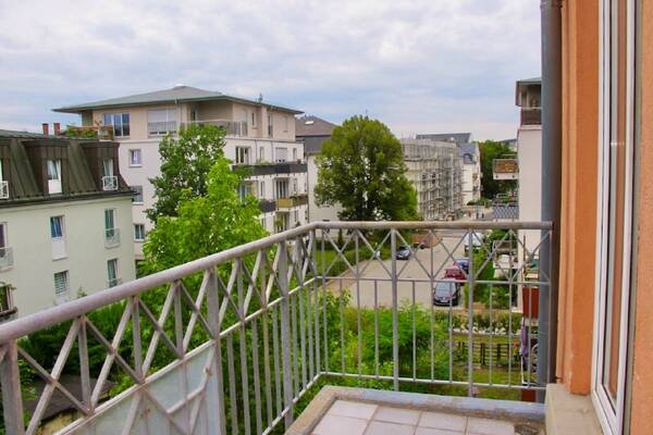 Neubau mit Balkon - ruhig & gr&uuml;n!