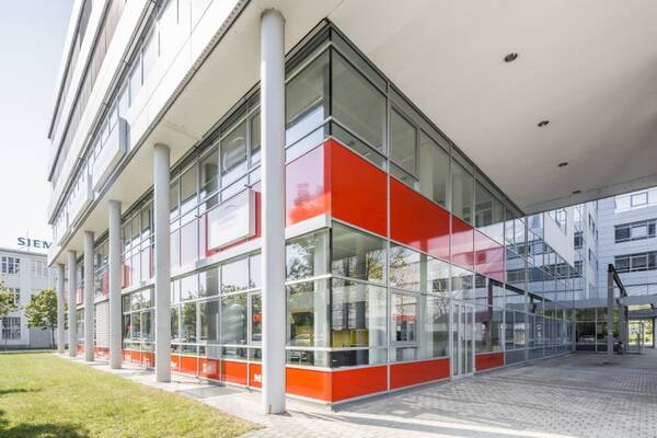 Sigma Technopark mit bester Verkehrsanbindung!