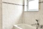 Bad mit Wanne
