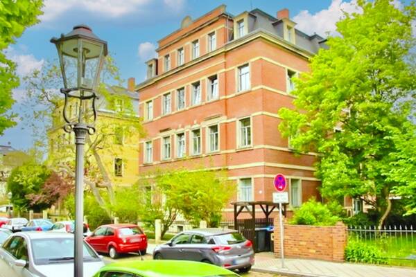 Schicke Wohnung in ruhiger & gr&uuml;ner Lage!