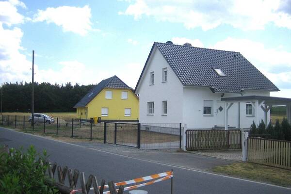 Baugebiet f&uuml;r drei H&auml;user