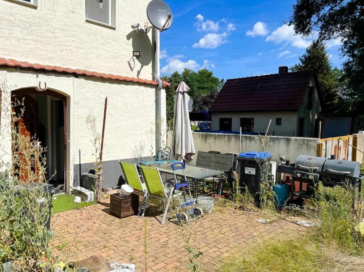 Terrasse neben der Haust&uuml;r