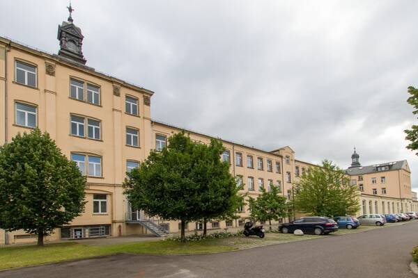 Hochwertiger Altbau mit Stil und Charakter!