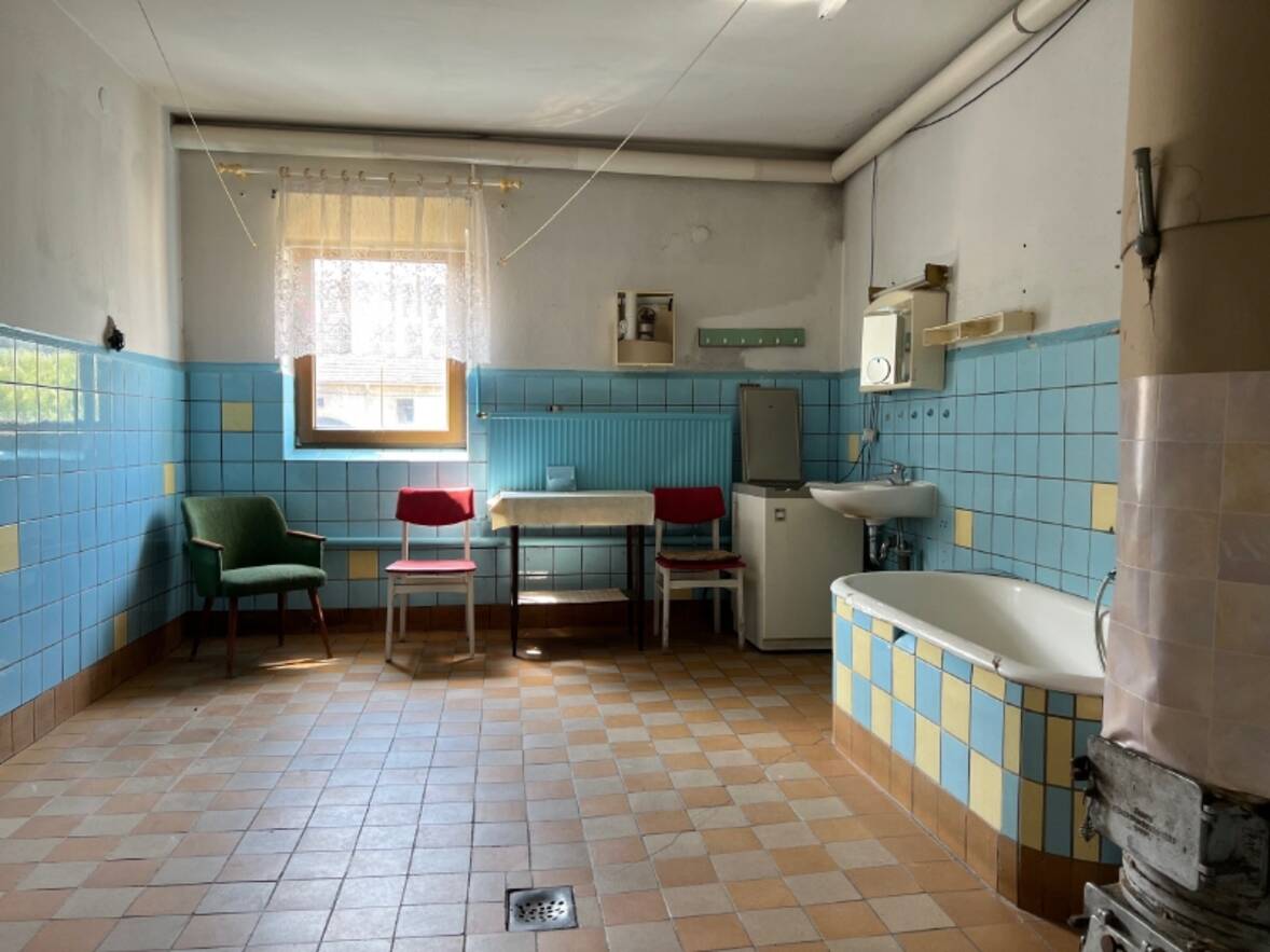 Fr&uuml;her Kammer, heute Bad im OG