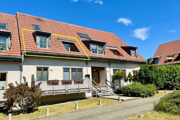 Idyllisch wohnen mit Loggia