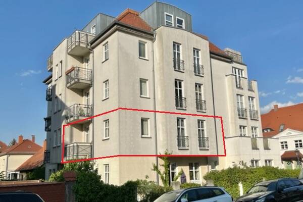 Sonnig, ruhig, gr&uuml;n & elbnah ... mit Lift, Balkon & TG!