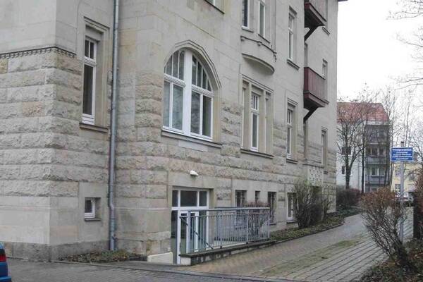 Kleines B&uuml;ro im Uni-Gel&auml;nde!