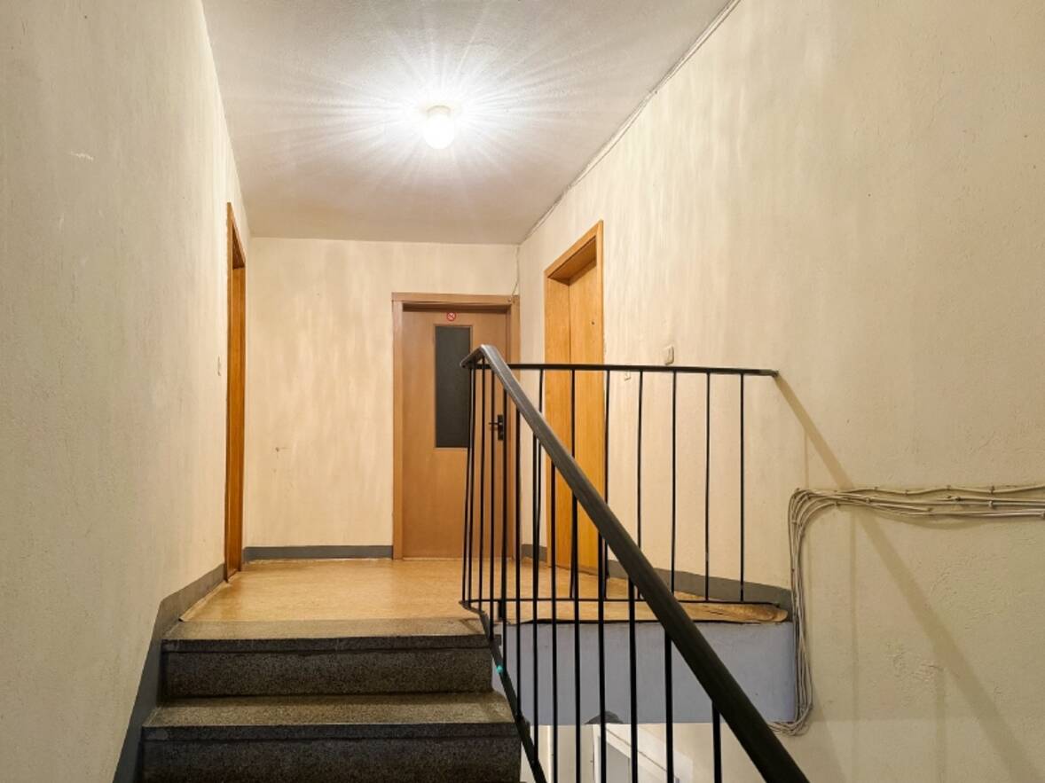 Haus rechts Treppenhaus (3)