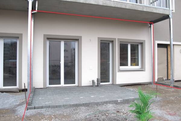 Erstbezug - mit Terrasse & kleinem Gartenanteil!