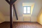 Haus rechts Wohnen im DG