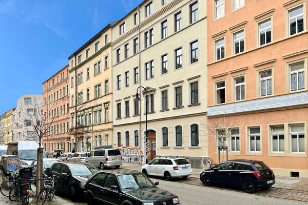 Neu saniert im Hechtviertel - Tageslichtbad mit Wanne & Dusche!