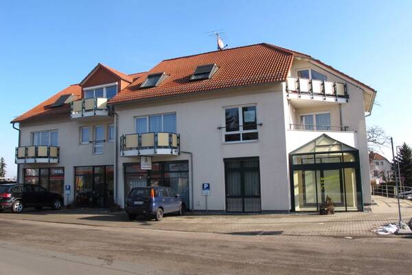 Moderne "Land"-Wohnung mit guter "Stadt"-Anbindung