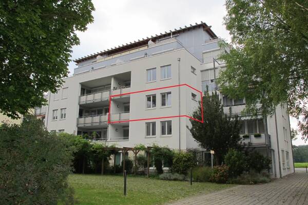 Komfortwohnung an der Elbe mit Lift, EBK & S&uuml;dbalkon !!!