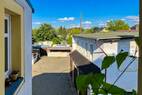 Einfamilienhaus mit Garagen