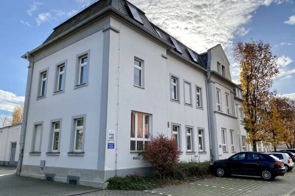 Repr&auml;sentatives B&uuml;rohaus!