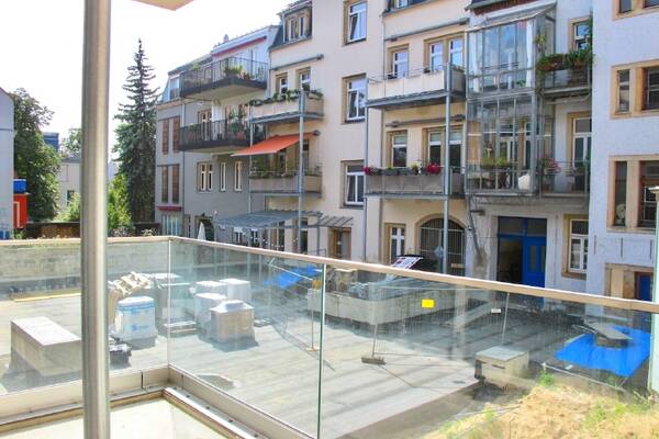 Neubau in 2. Reihe ... mit Lift, Parkett, G&auml;stebad, Balkon