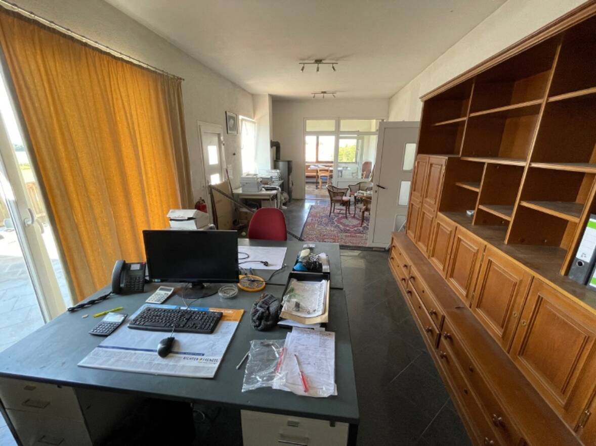 B&uuml;ro im OG (1)