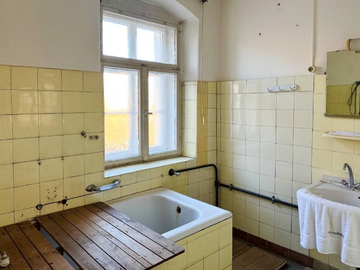 Renovierungsbedarf im OG (2)