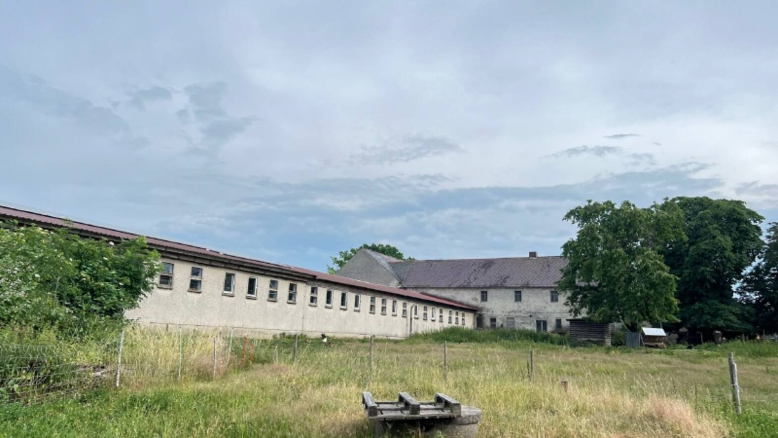 mittlere Scheune und Produktionshalle R&uuml;ckansicht