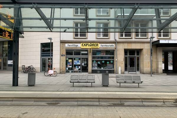 Am Eingang der Altmarkt-Galerie!