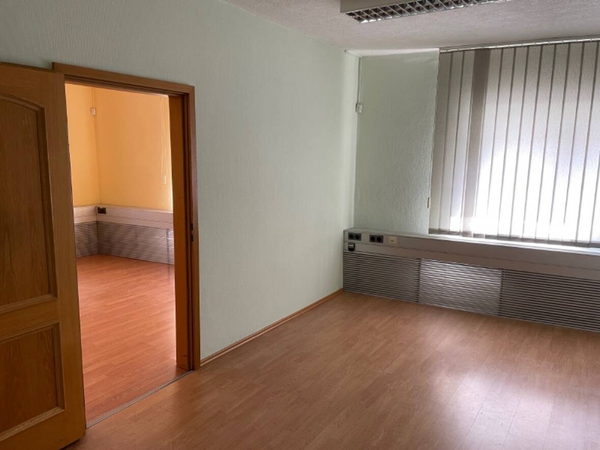 B&uuml;ro Flachbau West (Beispiel)