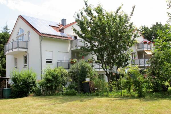 Schicke Souterrain-Wohnung in idyllischer Lage!