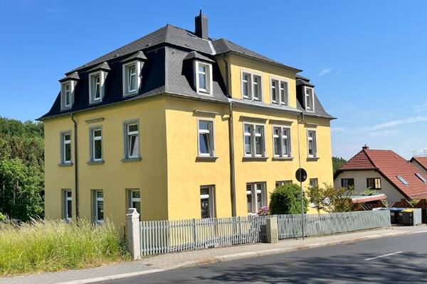 Top saniert ... auf Anh&ouml;he mit herrlichem Ausblick!