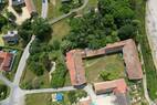 Dreiseithof mit Garten