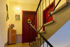 Haus links Treppenhaus (3)