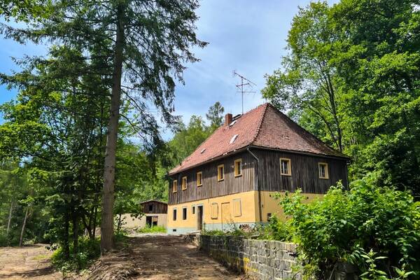 Verwirklichen Sie Ihre Träume - auf 100.000 m² Wald und Wiese!