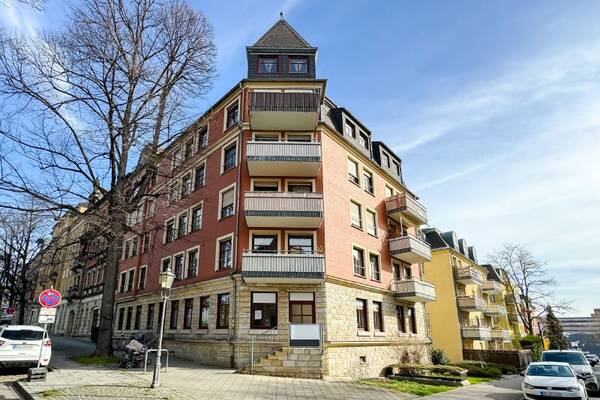 In Ecklage! BEATE PROTZE IMMOBILIEN