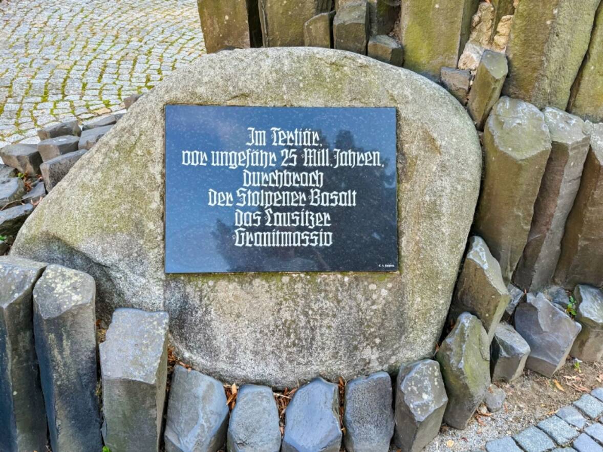 Auf dem Marktplatz zur Geschichte von Stolpen