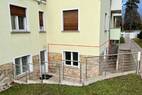gemeinsame Terrasse mit Nachbarwohnung