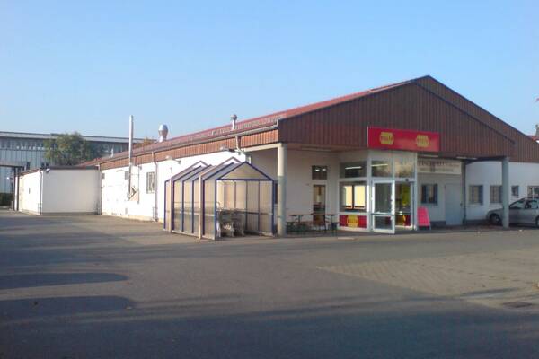SB-Markt an gut frequentierter Hauptstra&szlig;e in Dresden-Strehlen