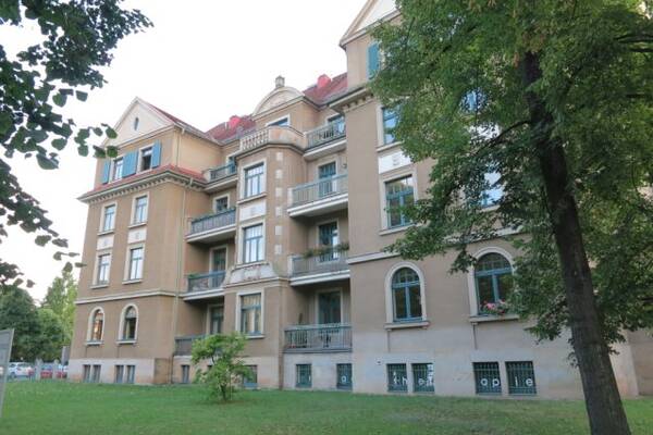 Zentrale und rep&auml;sentative Praxisfl&auml;che! BEATE PROTZE IMMOBILIEN