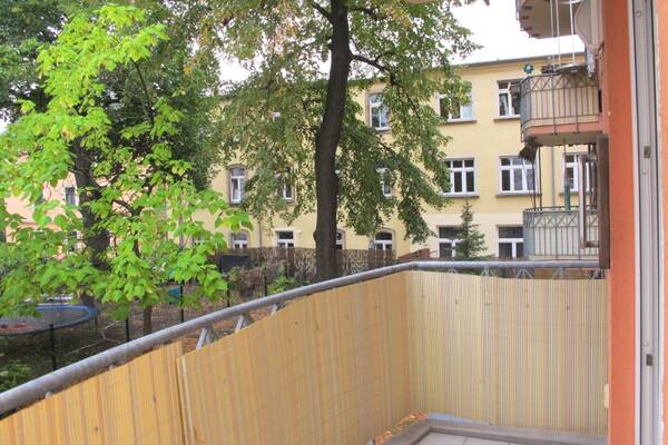 Ruhige Single-Wohnung mit Balkon