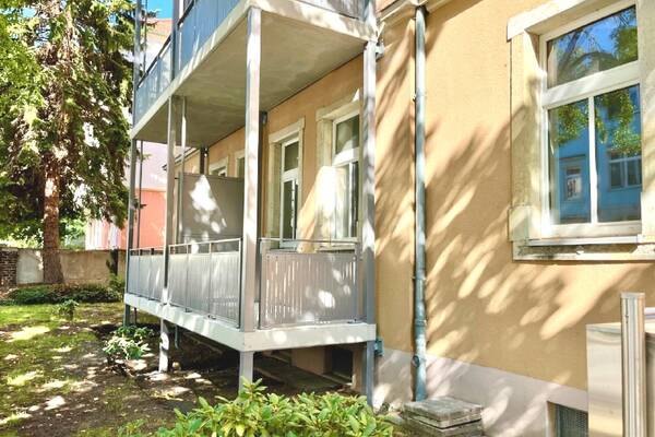 S&uuml;d-Balkon in ruhiger & gr&uuml;ner Lage!